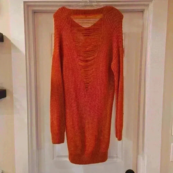 Cleo Womens Long Sleeve Sweater Burnt Orange Size Medium - Picture 2 of 8